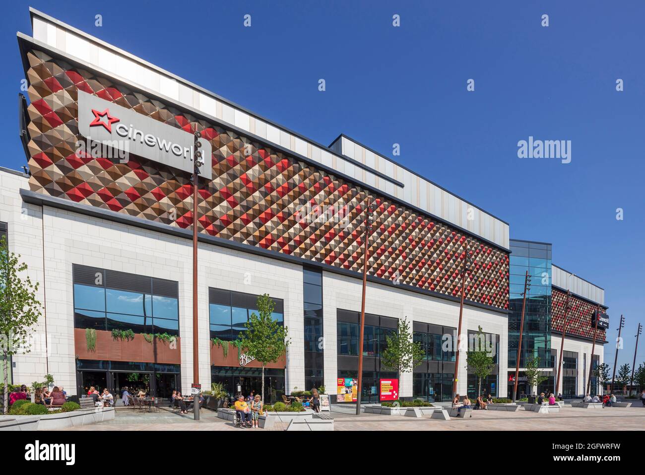 Der riesige Cineworld-Kinokomplex im neuen Time Square Warrington-Marktgebiet. Stockfoto