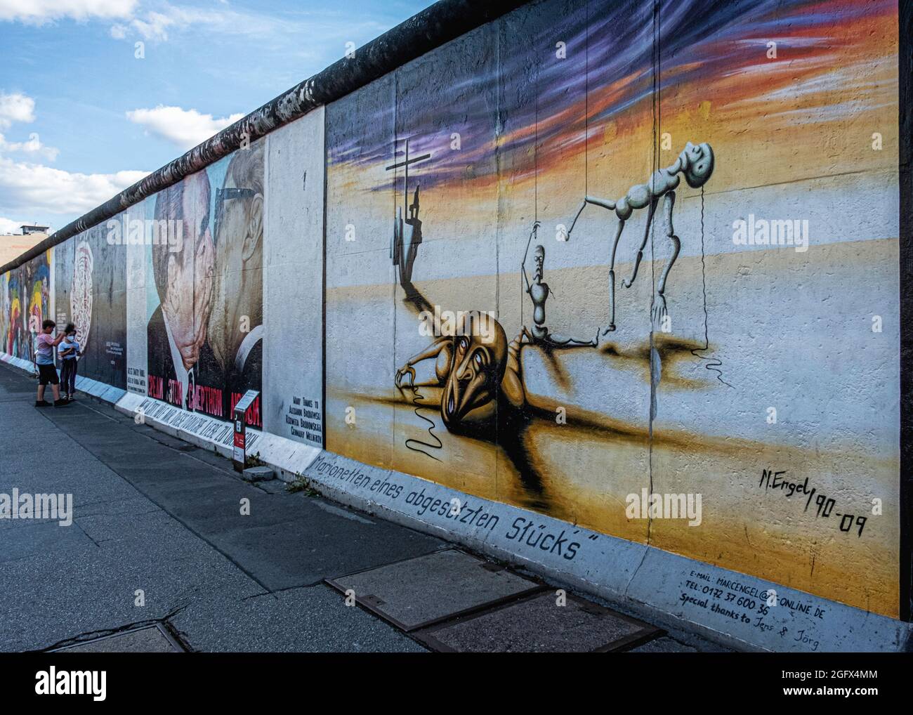 Das Denkmal der East Side Gallery. Open-Air-Galerie auf dem längsten erhaltenen Abschnitt der Berliner Mauer, Mühlenstraße, Friedrichshain,Berlin Es ist die große Stockfoto