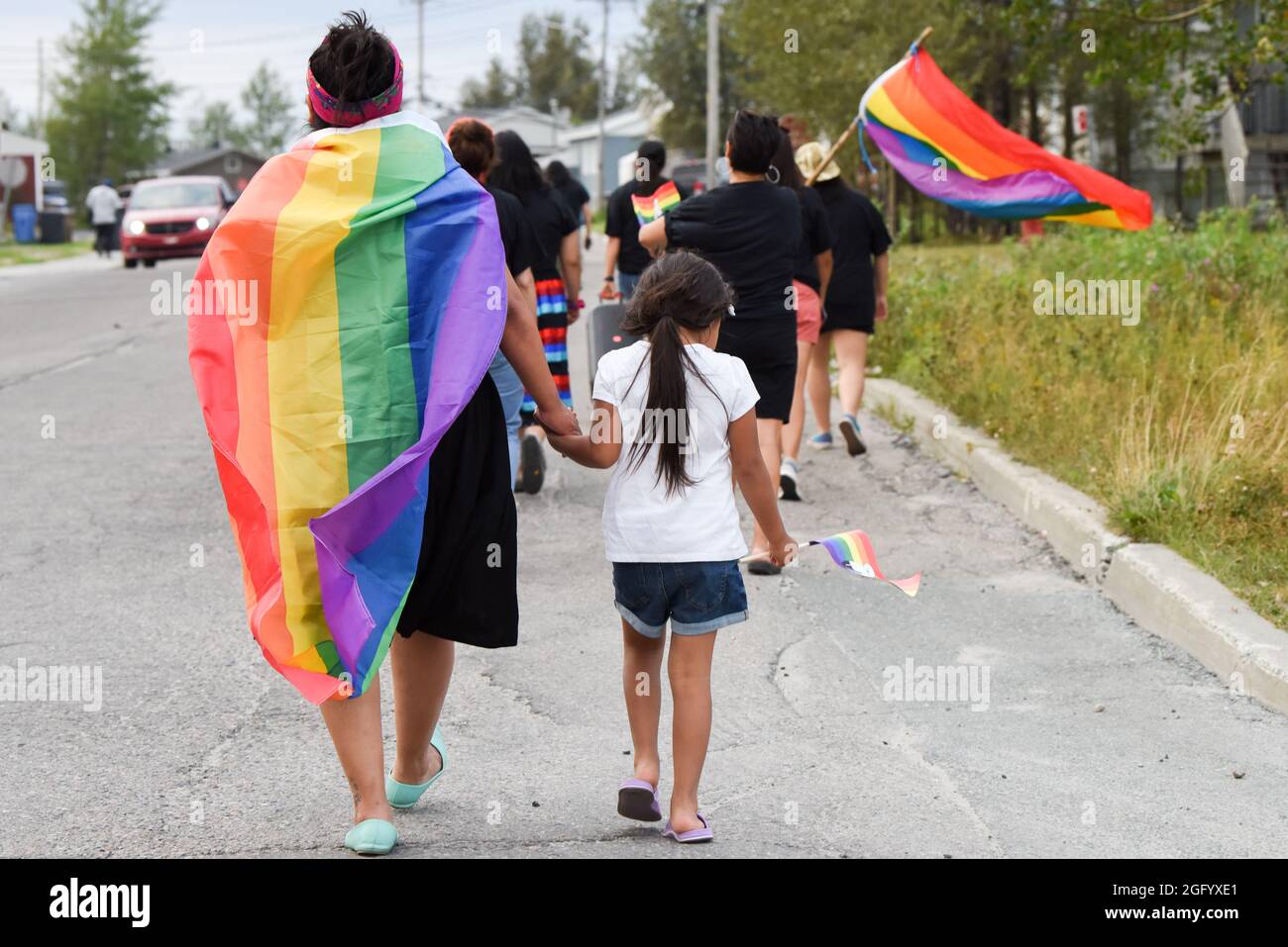 Einheimische LGBT-Parade im Norden von Quebec, Kanada Stockfoto