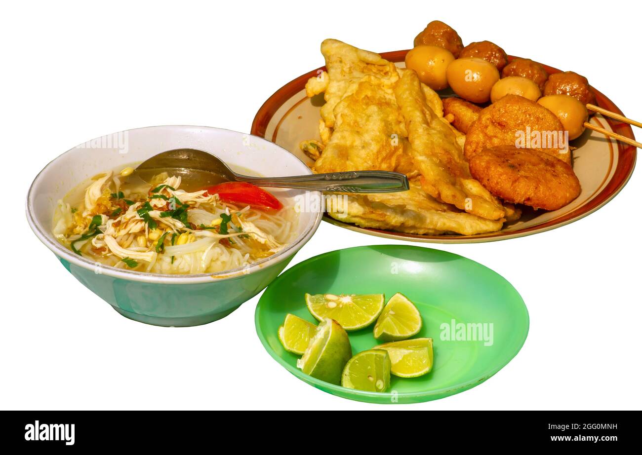 Soto Ayam, eine traditionelle indonesische Hühnersuppe Stockfoto