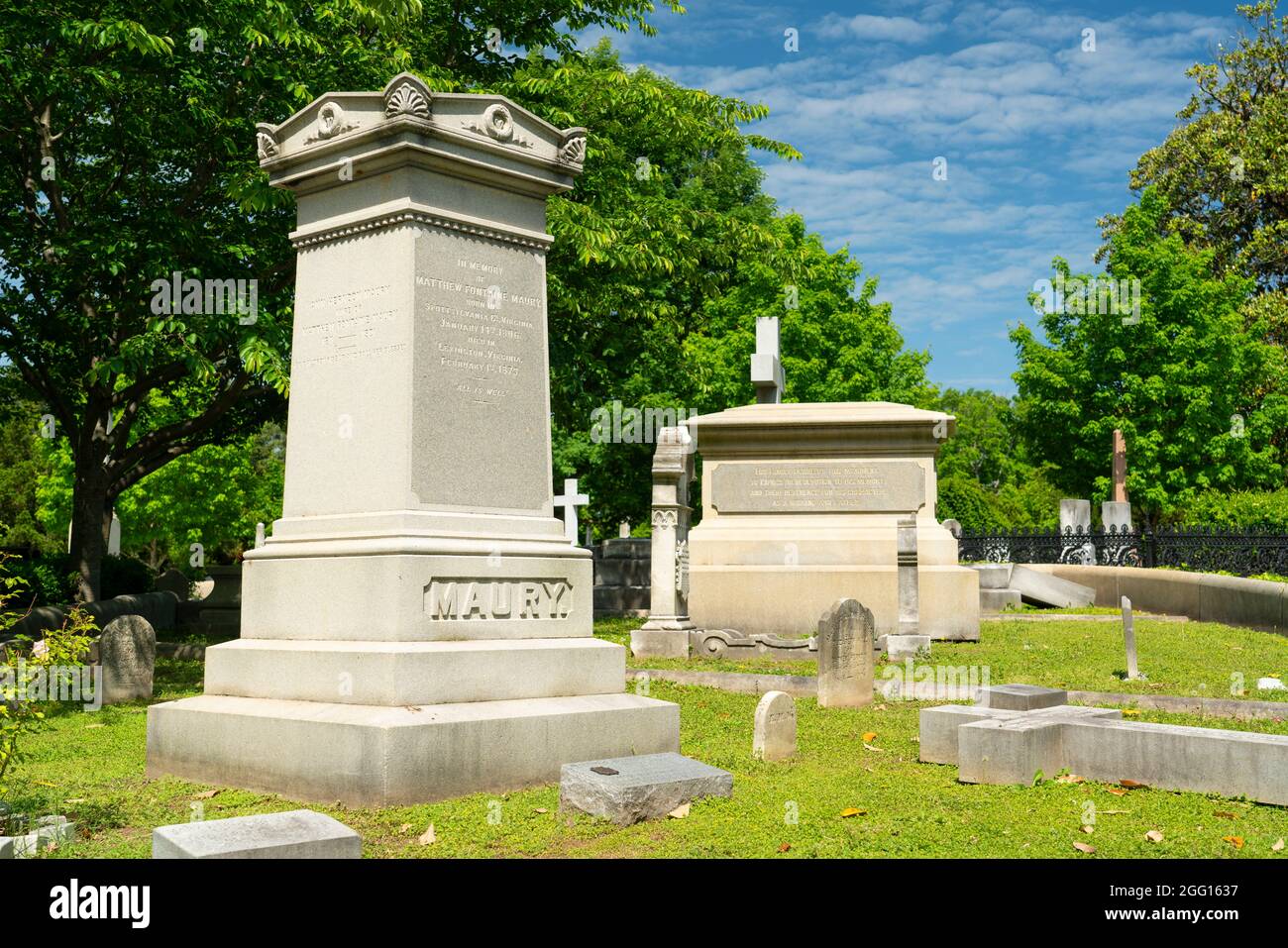 Vandalismus auf dem Hollywood Cemetery in Richmond, Virginia ab März 2021. Stockfoto
