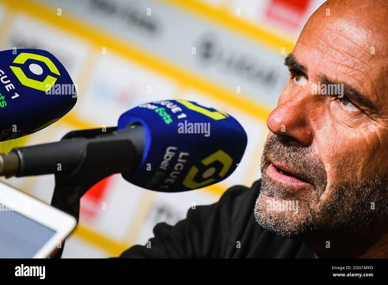 Peter BOSZ aus Lyon während des französischen Ligue-1-Fußballspiels zwischen dem FC Nantes und Olympique Lyonnais am 27. August 2021 im La Beaujoire - Louis Fonteneau-Stadion in Nantes, Frankreich - Foto Matthieu Mirville / DPPI Stockfoto