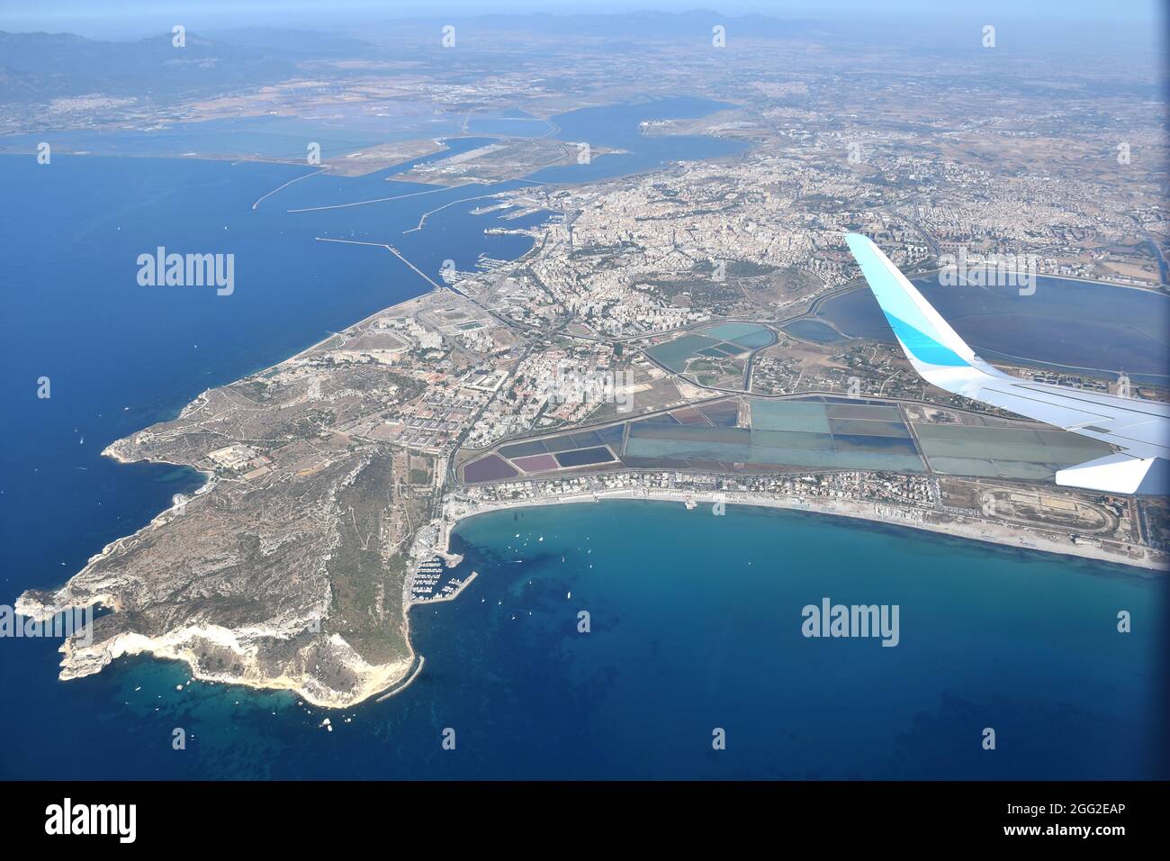 Luftaufnahme von Cagliari und dem Strand von Poetto, Sardinien, Italien Stockfoto