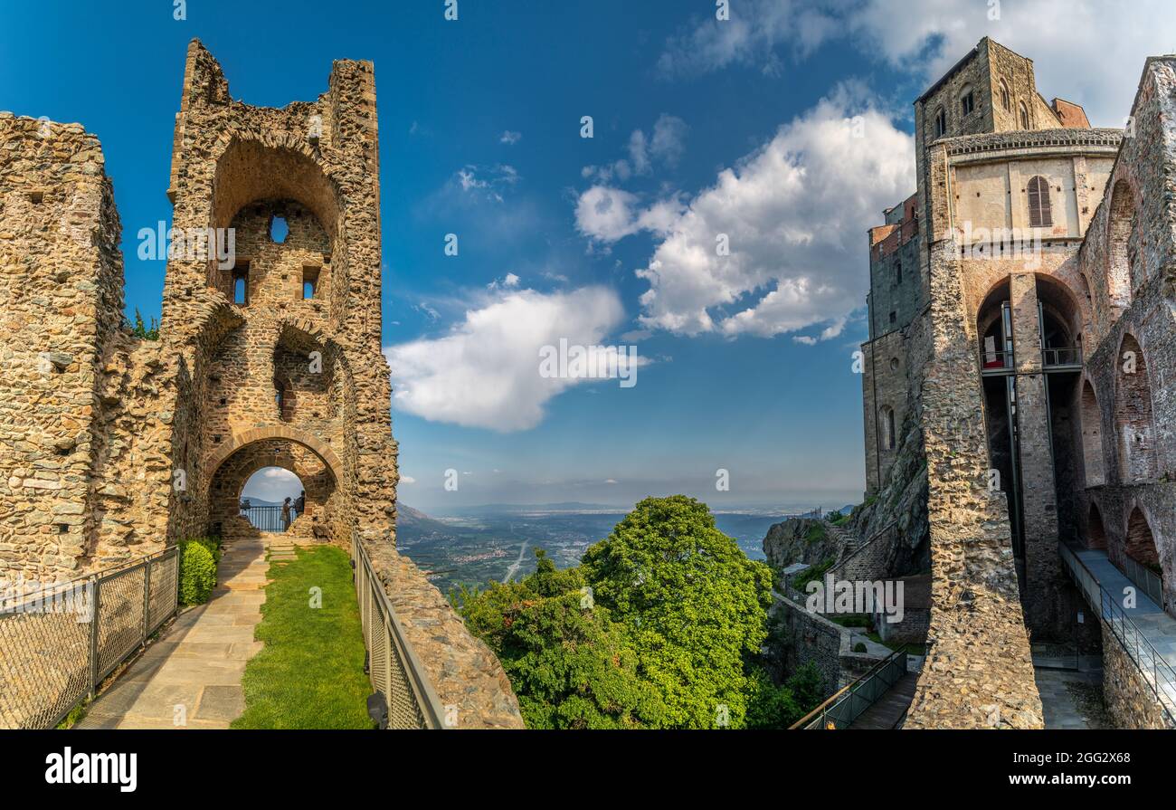 Sacra di San Michele (Abtei von St. Michael Stockfotografie Alamy