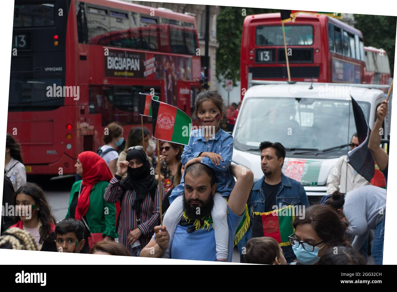 Marble Arch, London, Großbritannien. 2021-08-28. Hunderte Afghanen protestieren meist junge Menschen gegen die Tötung von Afghanen marsch in London Ruf nach Frieden beendet den Stellvertreterkrieg in Afghanistan. Die Amerikaner haben Afghanistan verraten. Kredit: Picture Capital/Alamy Live Nachrichten Stockfoto