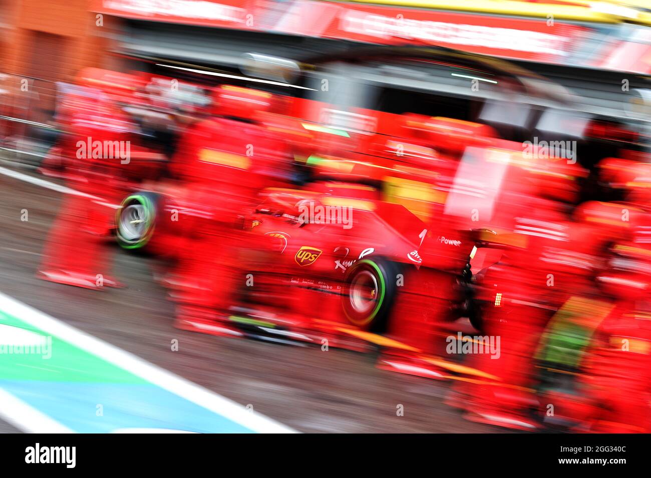 Spa-Francorchamps, Belgien. 28. August 2021.Charles Leclerc (MON) Ferrari SF-21. Großer Preis von Belgien, Samstag, 28. August 2021. Spa-Francorchamps, Belgien. Quelle: James Moy/Alamy Live News Stockfoto