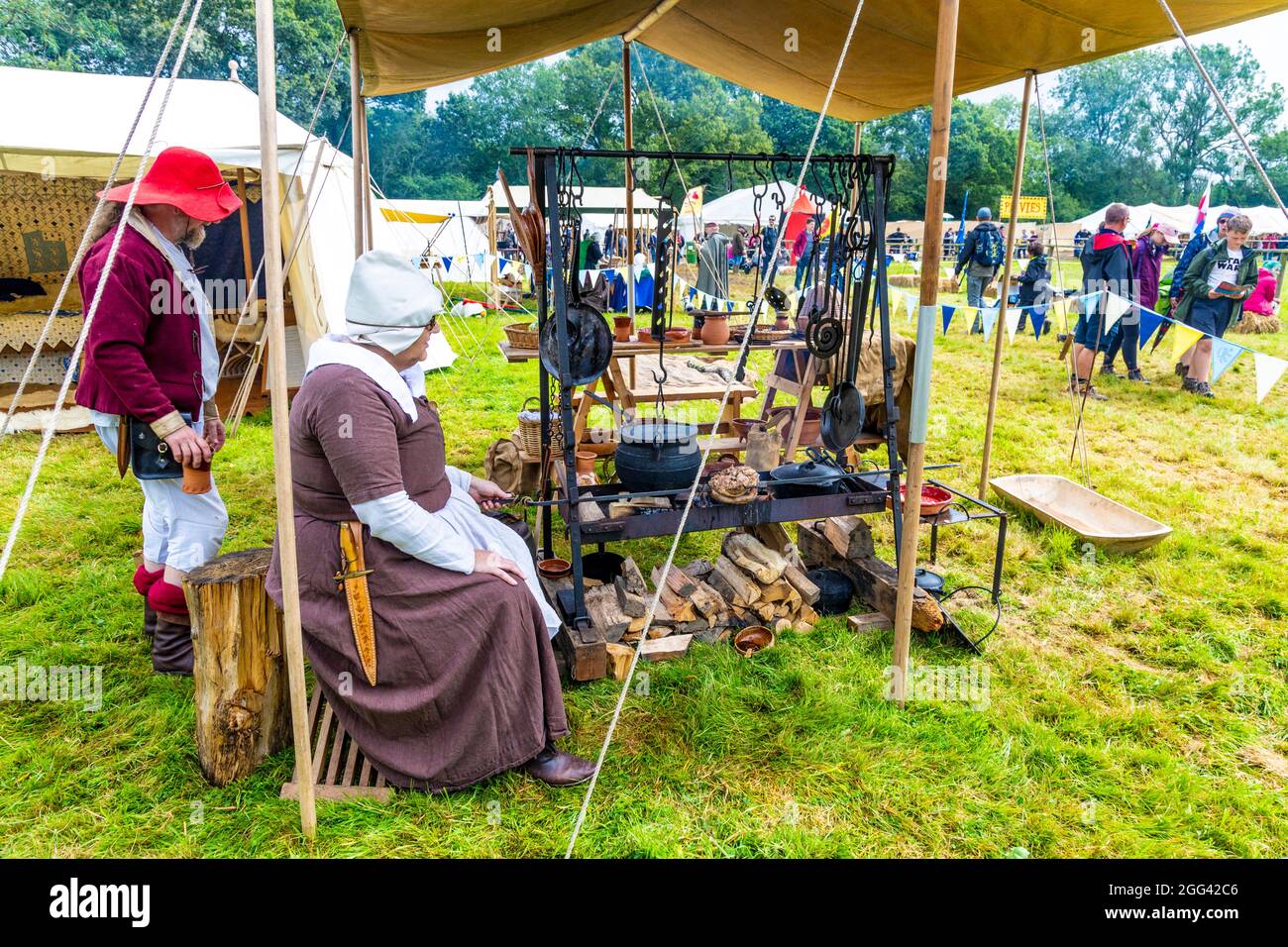 8. August 2021 - Küche im mittelalterlichen Stil (Jane’s Medieval Kitchen) beim Medieval Festival Loxwood Joust, West Sussex, England, Großbritannien Stockfoto