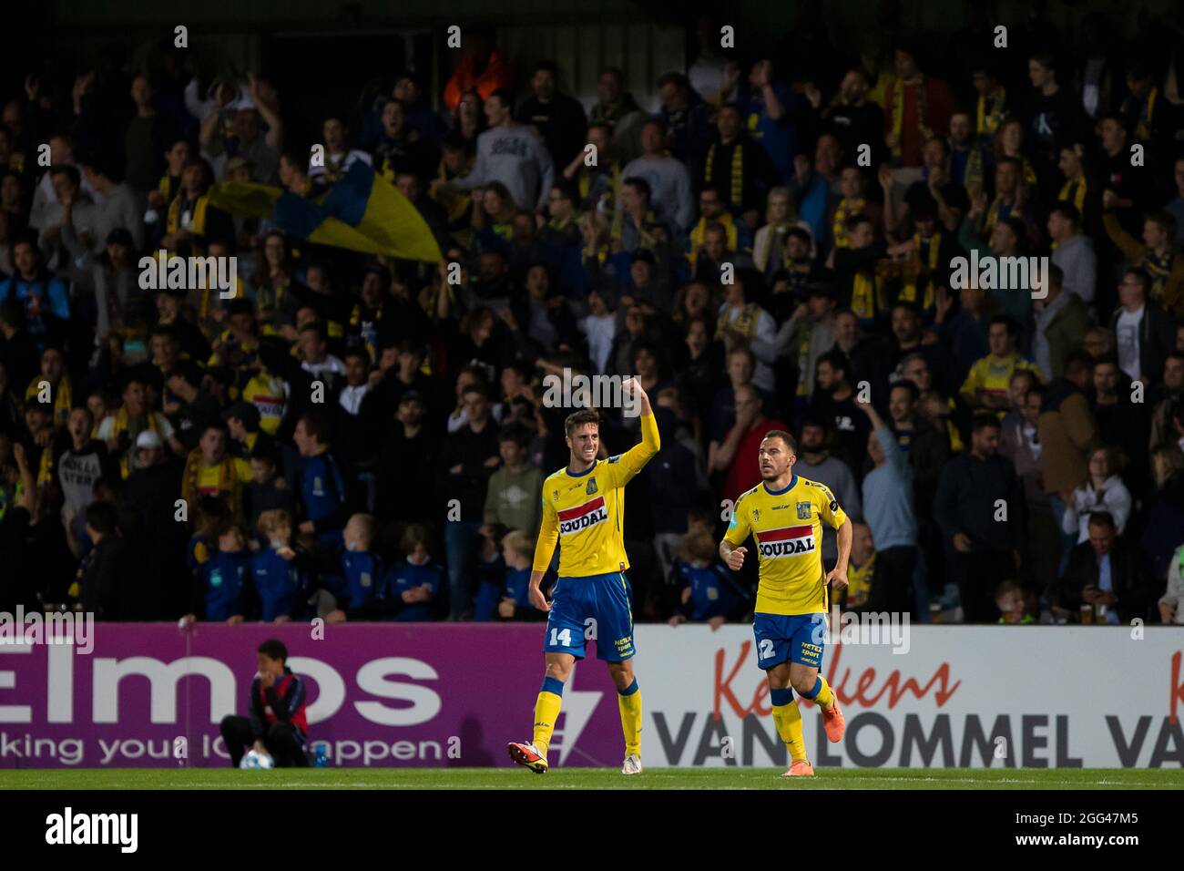 Kyan Vaesen von Westerlo feiert nach einem Treffer bei einem Fußballspiel zwischen KVC Westerlo und Lierse Kempenzonen am Samstag, den 28. August 2021 in Westerlo Stockfoto