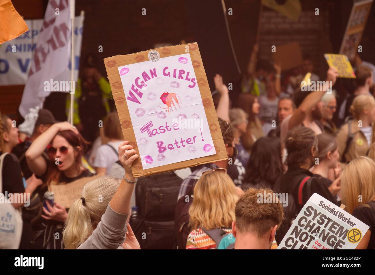 London, 27. August 2021: Rebellion des Aussterbens, protestmarsch der Tieraufstand beginnt am Smithfields Market in der City of London Stockfoto