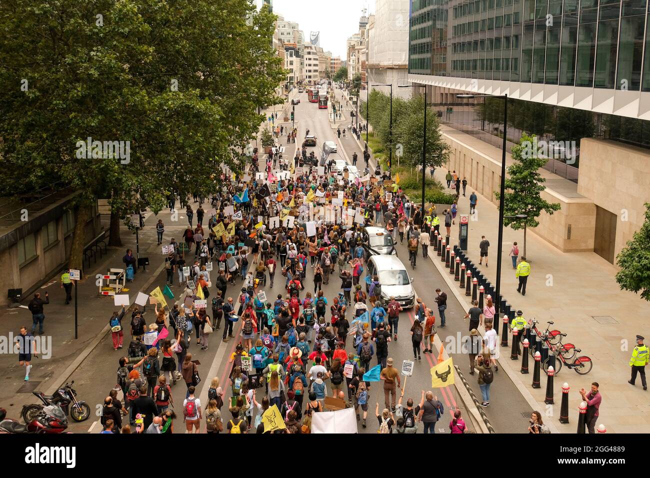 London, 27. August 2021: Rebellion des Aussterbens, protestmarsch der Tieraufstand beginnt am Smithfields Market in der City of London Stockfoto