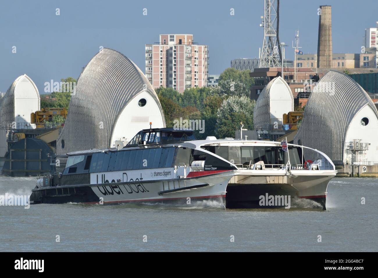 Uber Boat by Thames Clipper River Bus Service-Schiff Meteor Clipper, das den RB1 River Bus Service auf der Themse in London betreibt Stockfoto