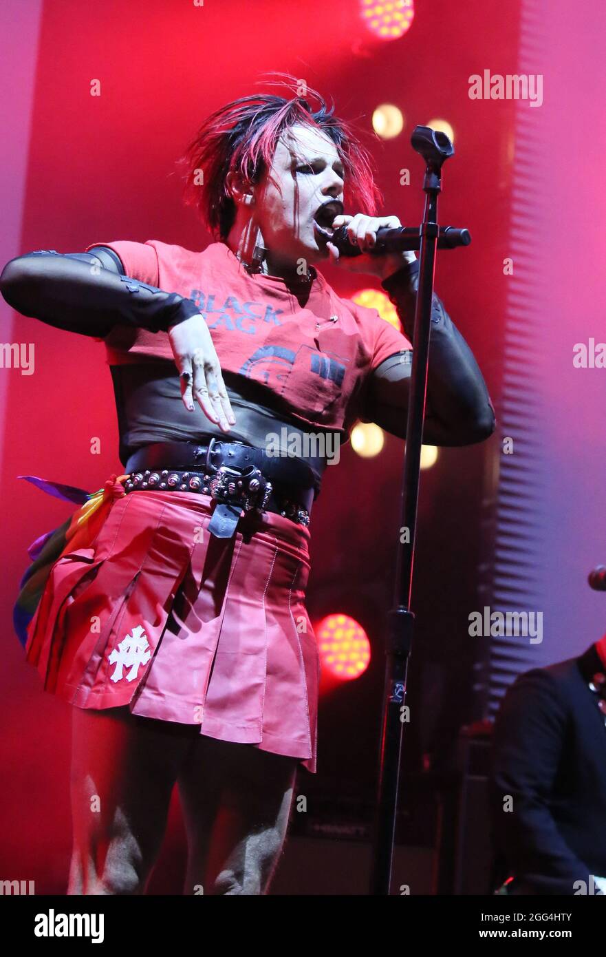 Manchester, Großbritannien. August 2021. Der Punk-Sänger und Songwriter Dominic Harrison, professionell bekannt als Yungblud, spielt auf der Hauptbühne in der Pride.First Street, Manchester, Großbritannien. Kredit: Barbara Cook/Alamy Live Nachrichten Stockfoto