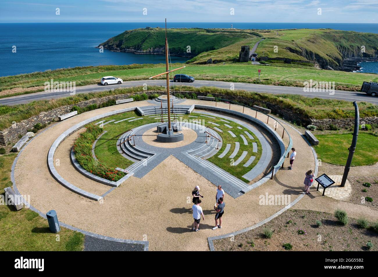 Old Head, Irland - 13. Juli 2021: Das Lusitania-Denkmal im Old Head of Kinsale, County Cork Ireland Stockfoto