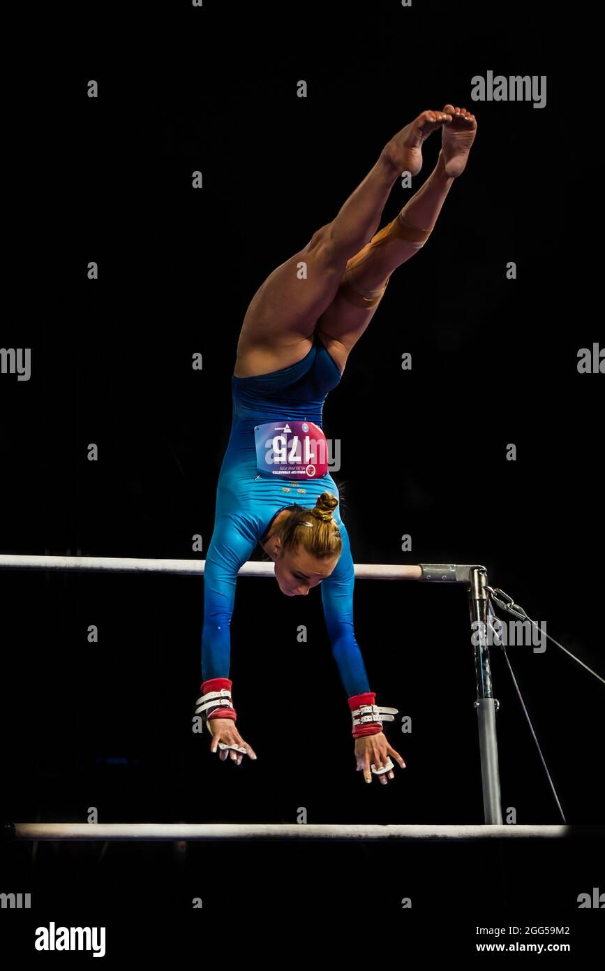 Jonna Adlerteg aus Schweden bei der Gymnastik-Weltmeisterschaft 2019 in der John Cane Arena in Aktion gesehen. Stockfoto