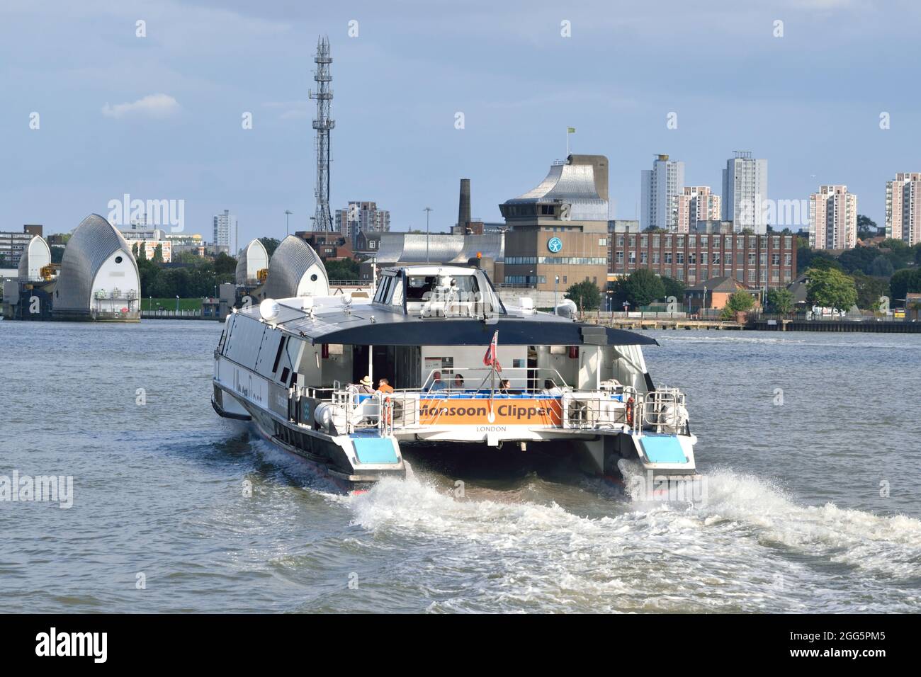 Uber Boat by Thames Clipper River Bus Service Vessel Monsoon Clipper betreibt den RB1 River Bus Service auf der Themse in London Stockfoto