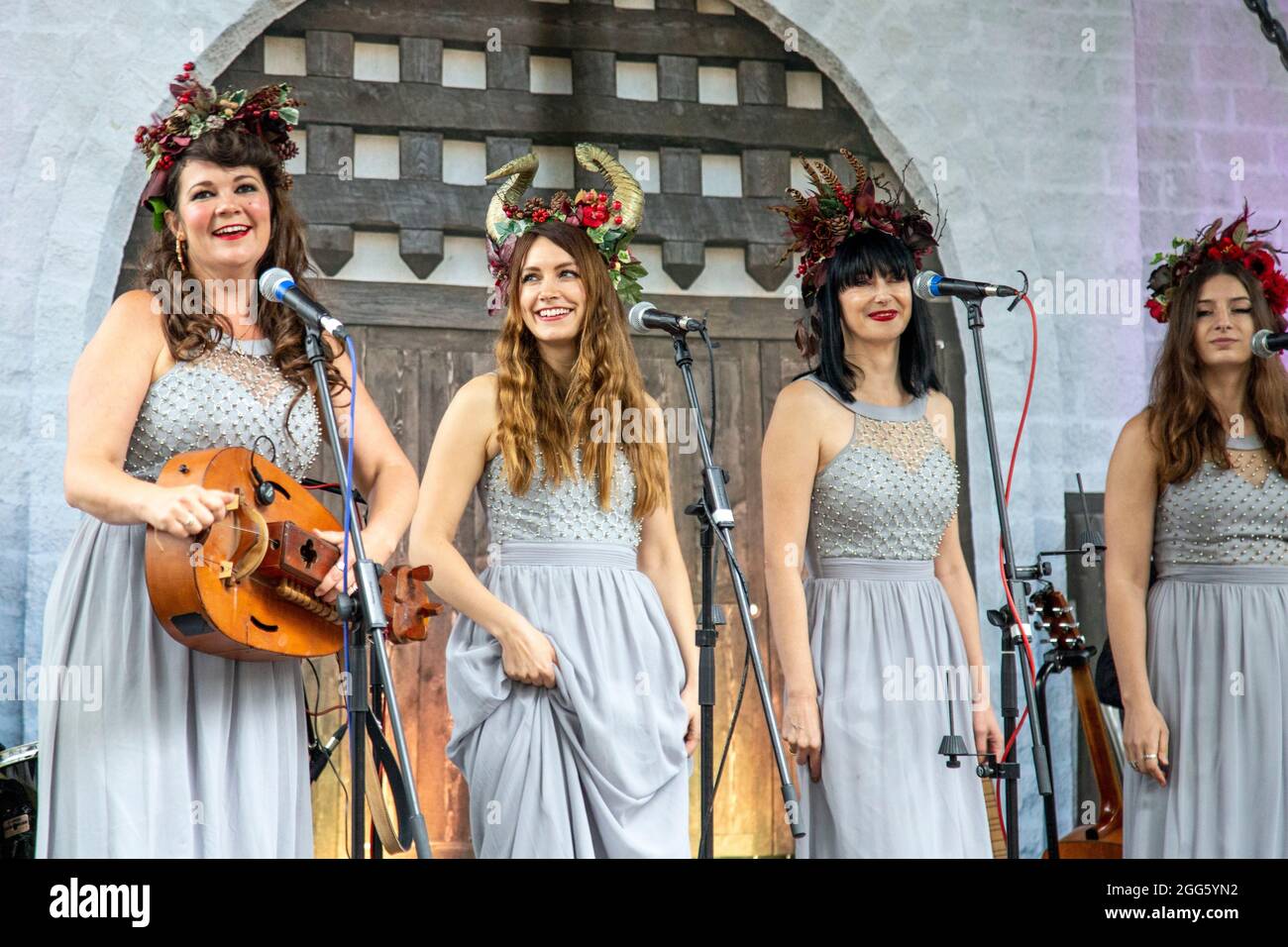 8. August 2021 - Medieval Baebes beim Medieval Festival Loxwood Joust, West Sussex, England, Großbritannien Stockfoto