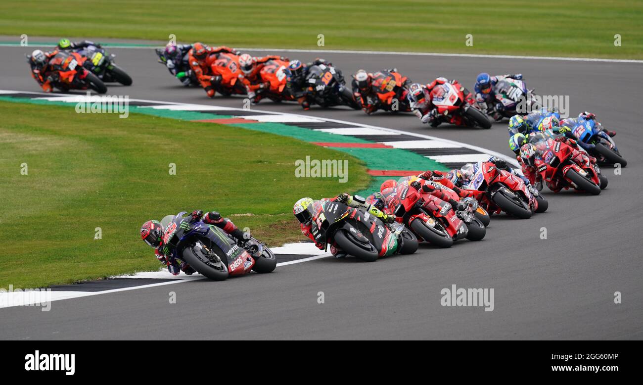 Fabio Quartararo von Monster Energy Yamaha während des Monster Energy British Grand Prix MotoGP Renntages in Silverstone, Towcester. Bilddatum: Sonntag, 29. August 2021. Stockfoto