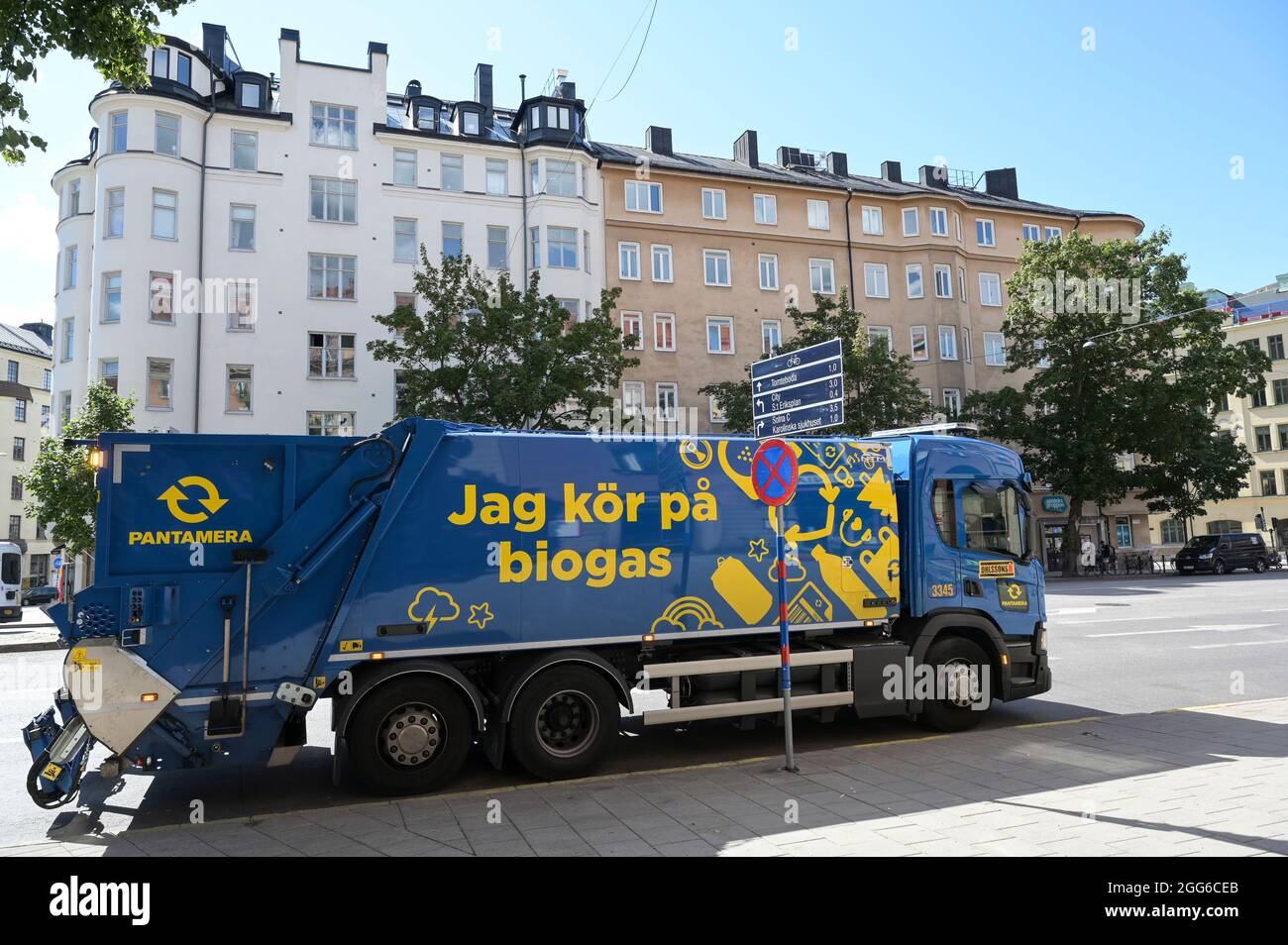 SCHWEDEN, Stockholm, LKW der städtischen Abfallwirtschaft mit Biogaskraftstoff / SCHWEDEN, Stockholm, LKW der Müllabfuhr mit Biogas Antrieb Stockfoto