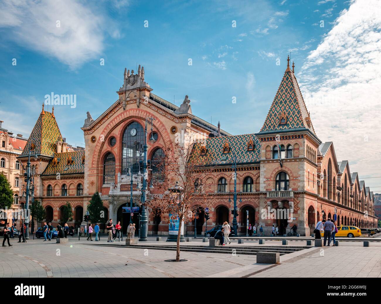 Die große (oder zentrale) Markthalle am Ende der berühmten Fußgängerzone Váci utca, dem größten und ältesten Hallenmarkt in Budapest. Stockfoto
