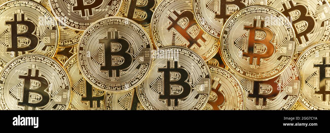 Bitcoin Krypto Währung online bezahlen digitales Geld Kryptowährung Unternehmen finanziert Panorama-Bit-Münze Stockfoto