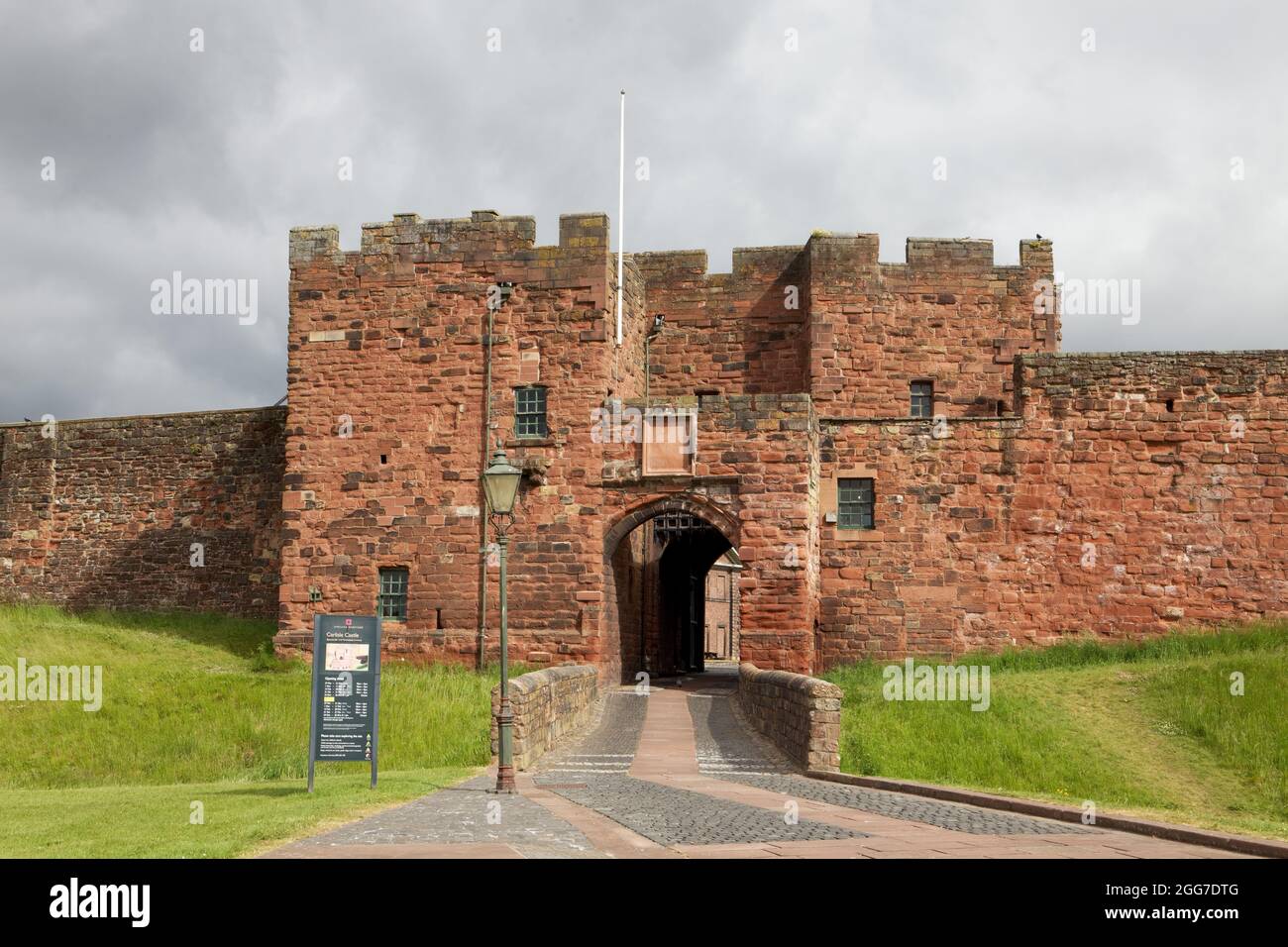 Der Eingang zum Schloss Carlisle in der Stadt Carlisle im Norden von Cumbria Stockfoto