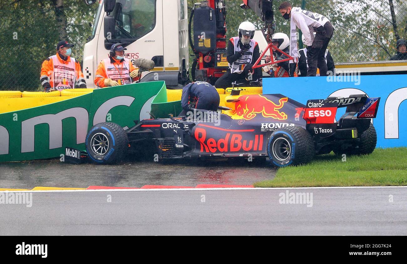 08/29/2021, Hockenheim Ring, Hockenheim, Bosch Hockenheim Historic - das Jim Clark Revival, Unfall von Sergio Perez (MEX # 11), Red Bull Racing Honda während der Aufwärmphase. Stockfoto