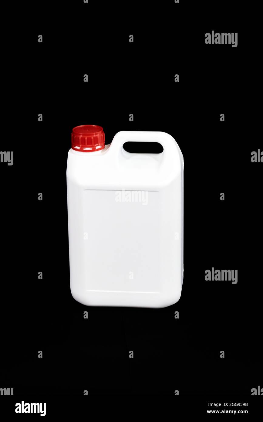 Leere Kunststoffflaschen mit einem Fassungsvermögen von 5 Litern Stockfoto