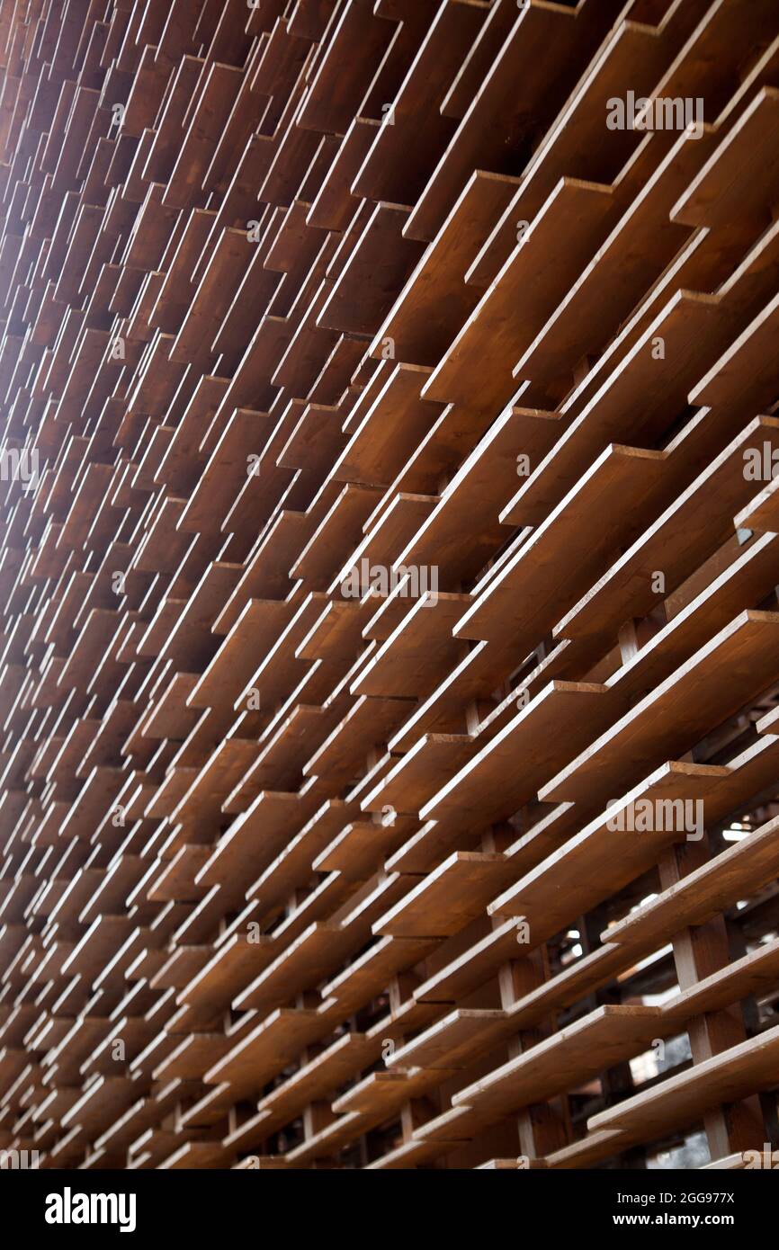 Außenwand von Gebäude in Holzplatten gebaut Stockfoto