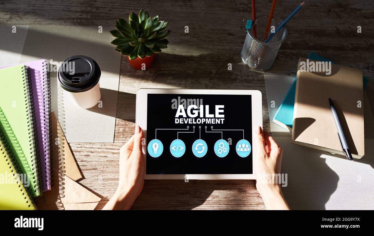 Agile Entwicklung Konzept auf dem Bildschirm des Geräts Stockfoto