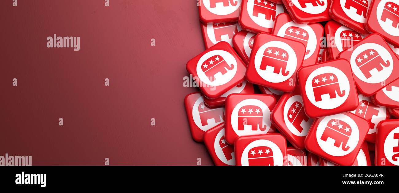 Logos der konservativen Republikaner der US-amerikanischen politischen Partei auf einem Haufen auf einem Tisch. Speicherplatz kopieren. Webbanner-Format. Stockfoto
