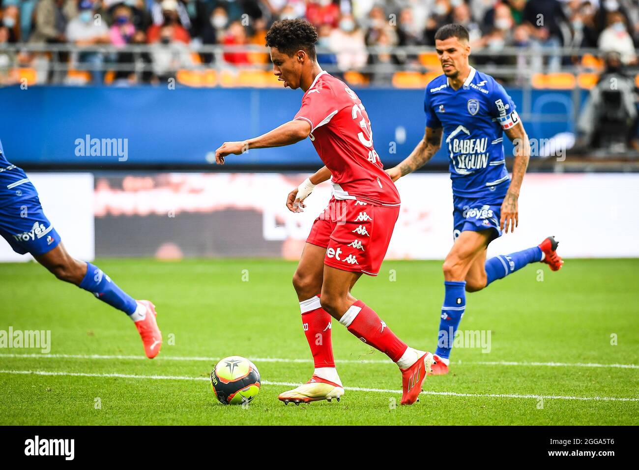 Nantes, Frankreich, Frankreich. August 2021. Sofiane DIOP von Monaco während des Ligue 1-Spiels zwischen ESTAC Troyes und AS Monaco im Stade de l'Aube am 29. August 2021 in Troyes, Frankreich. (Bild: © Matthieu Mirville/ZUMA Press Wire) Stockfoto