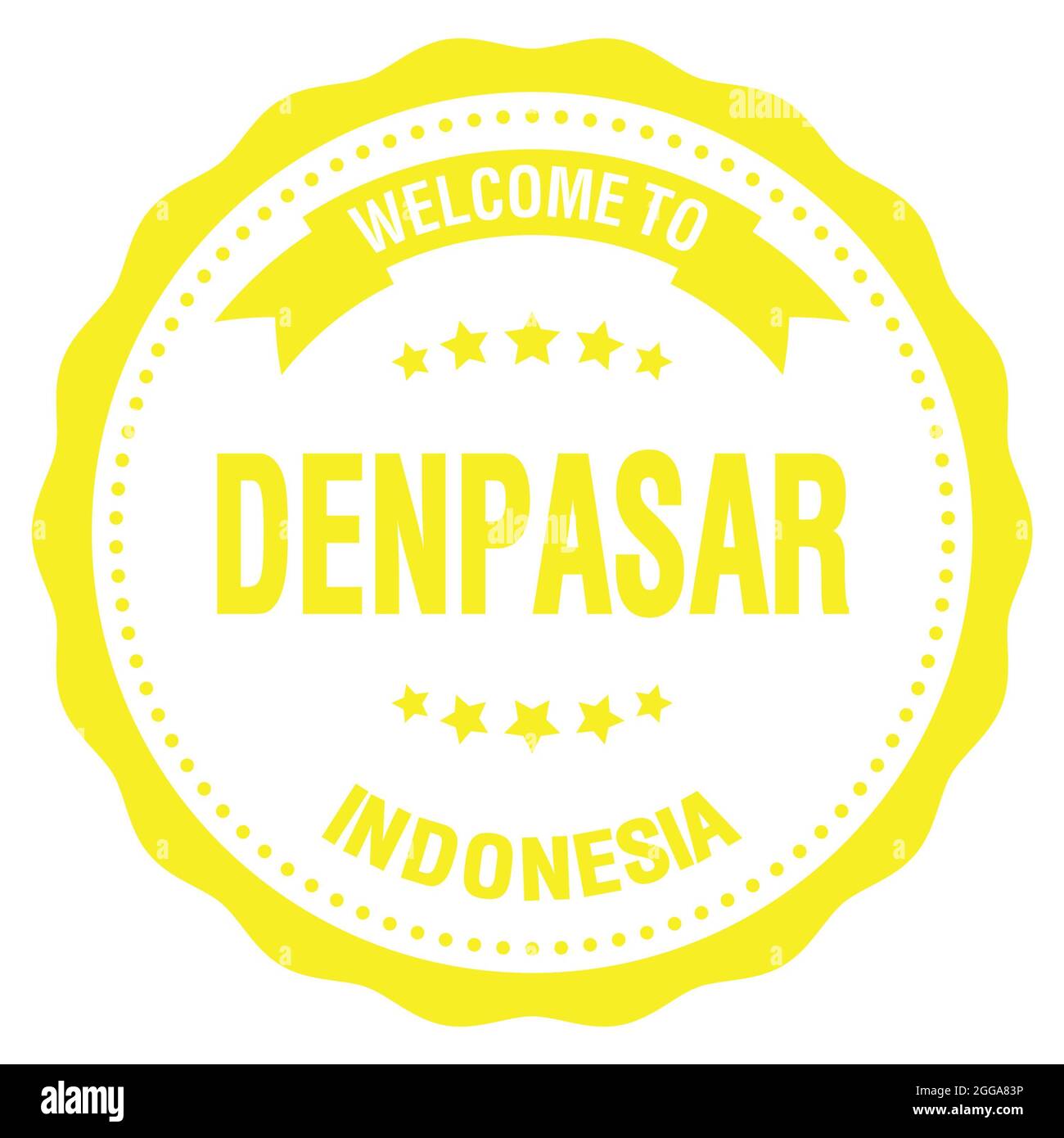 WILLKOMMEN IN DENPASAR - INDONESIEN, Worte auf gelbem runden Abzeichen-Stempel geschrieben Stockfoto
