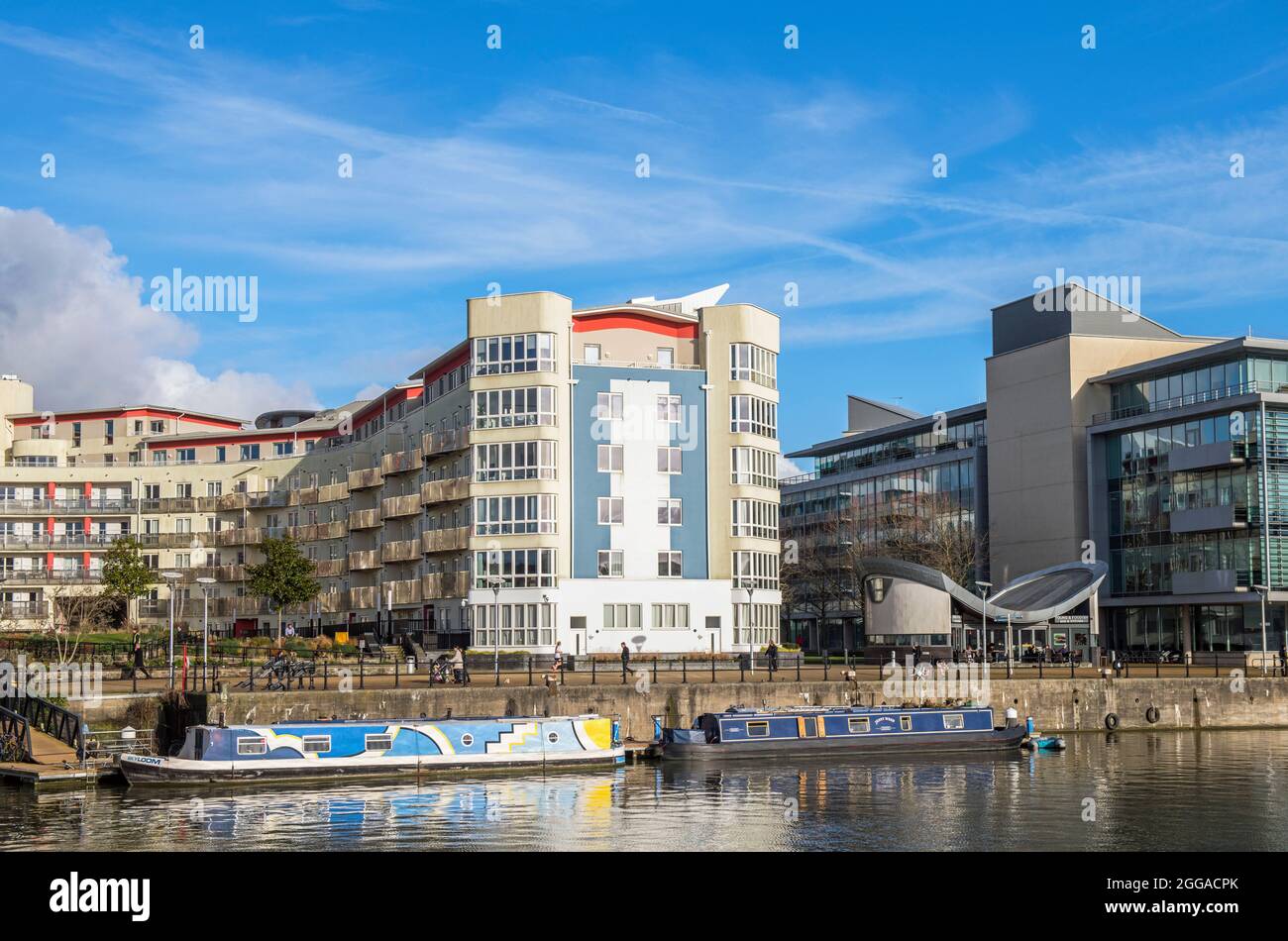 Bristol Schwimmender Hafen mit Apartments und Geschäften in der Stadt Bristol West von England Stockfoto