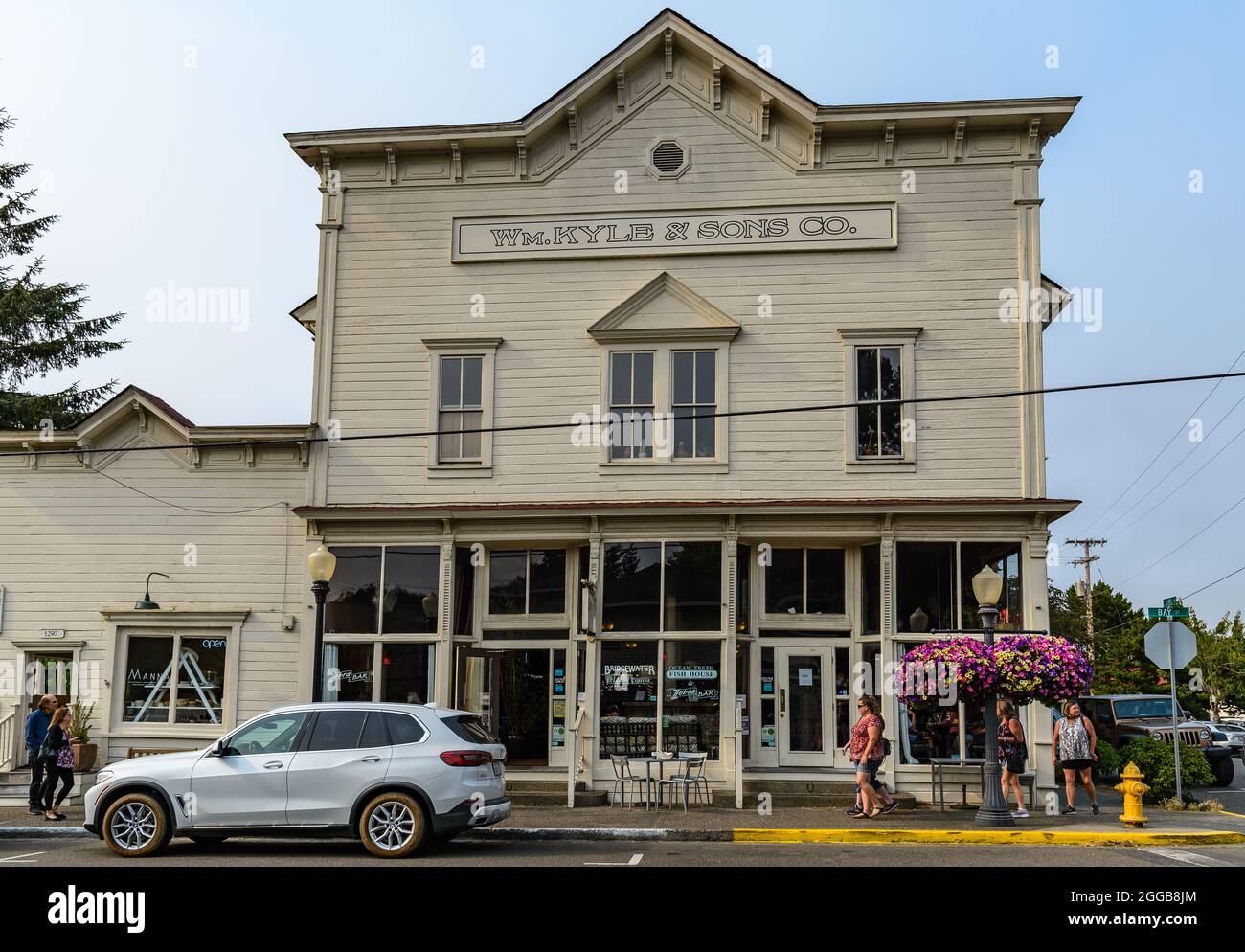 Historische Gebäude in einer kleinen Stadt an der Pazifikküste. Florenz, Oregon, USA. Stockfoto