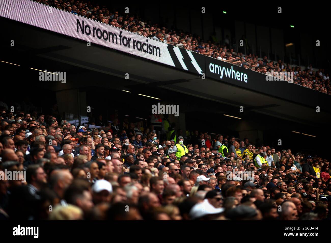 Während des Spiels ist kein Platz für Rassismus-Banner zu sehen - Tottenham Hotspur gegen Watford, Premier League, Tottenham Hotspur Stadium, London, Großbritannien - 29. August 2021 nur zur redaktionellen Verwendung - es gelten DataCo-Einschränkungen Stockfoto