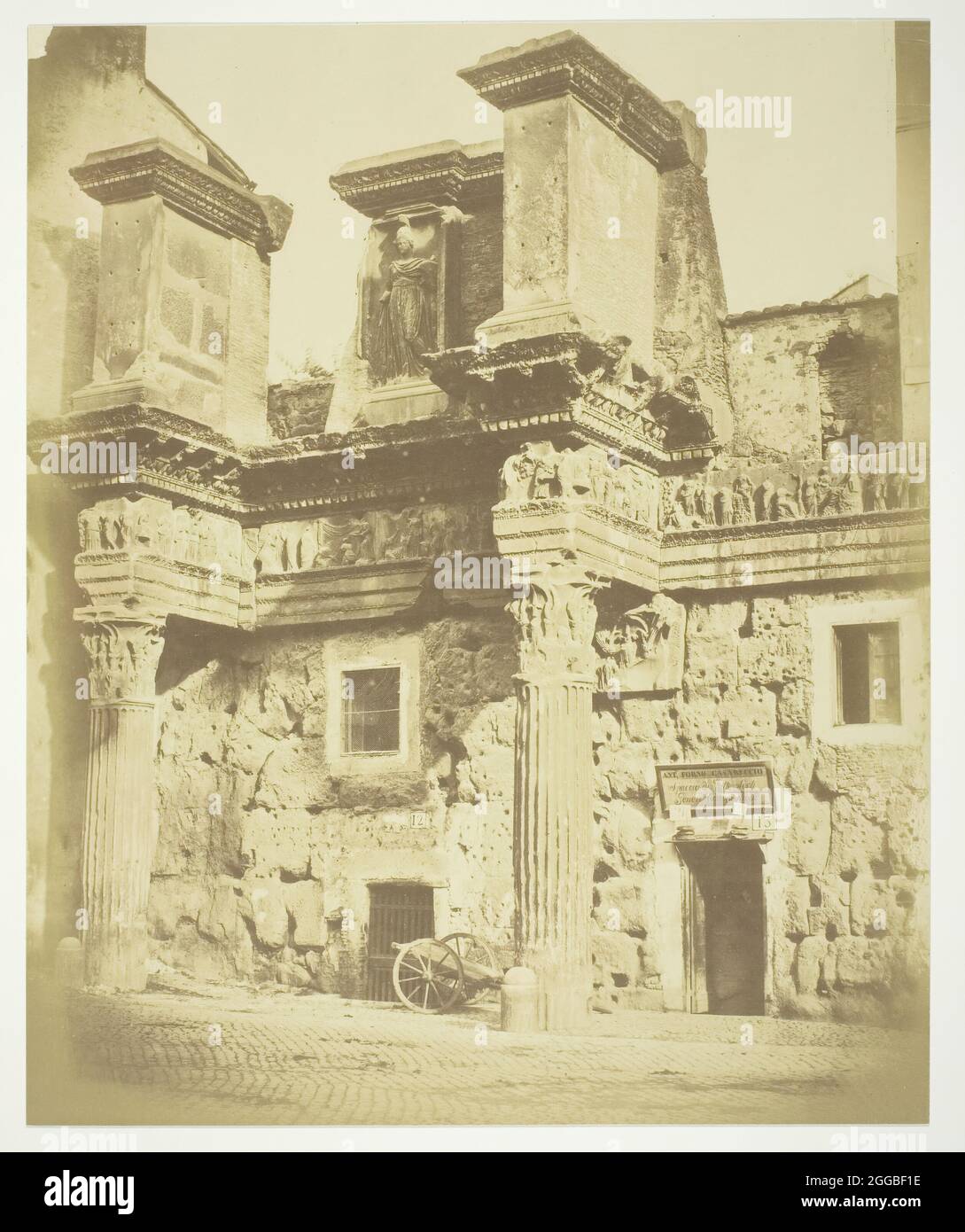 Ohne Titel (Tempel der Minerva), c. 1857. Ein Werk aus Albumin-Druck, aus "Fotografien von Ansichten von rom" (c. L 1857, S. Stockfoto