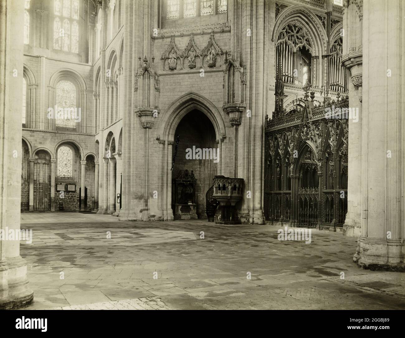 Ely Cathedral: Octagon aus dem Süden Querschiffstühle &amp; Bänke entfernt, 1899. Laternenrutsche. Stockfoto