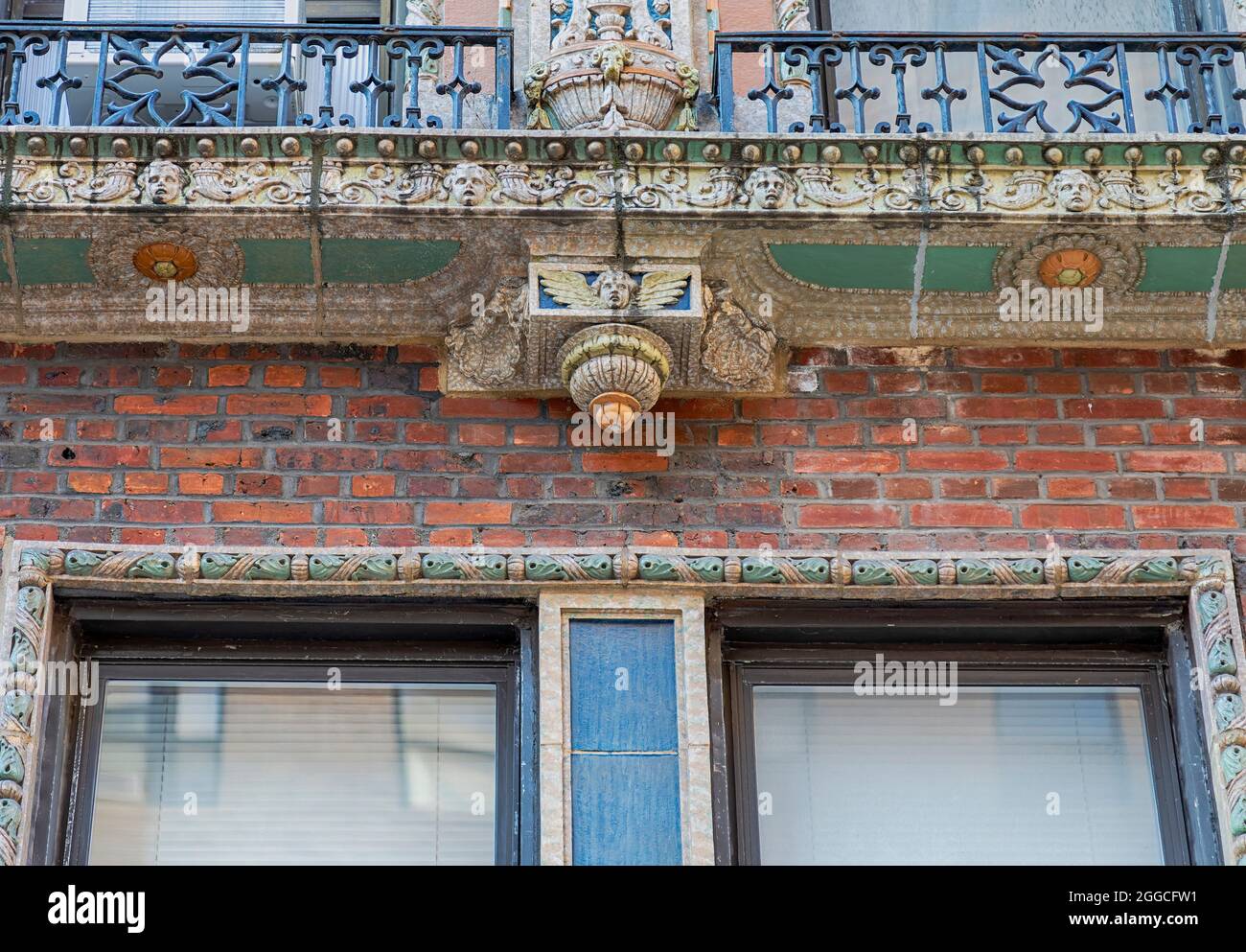 243 West End Avenue, errichtet 1925, wurde von Emery Roth entworfen. Es ist Teil der West End-Collegiate Historic District Extension. Stockfoto