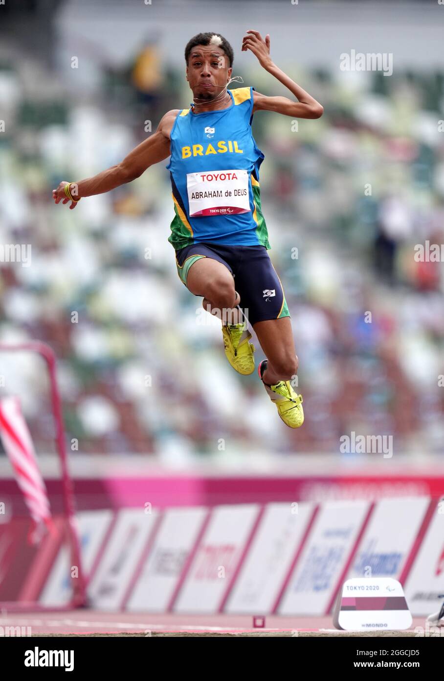 Der Brasilianer Michel Gustavo Abraham de Deus beim T47-Finale der Männer im Olympiastadion am siebten Tag der Paralympischen Spiele in Tokio 2020 in Japan. Bilddatum: Dienstag, 31. August 2021. Stockfoto