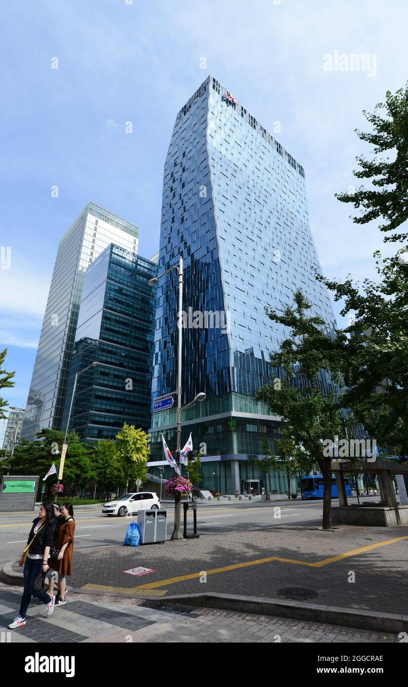 SK Tower in Myeongdong, Seoul, Südkorea. Stockfoto
