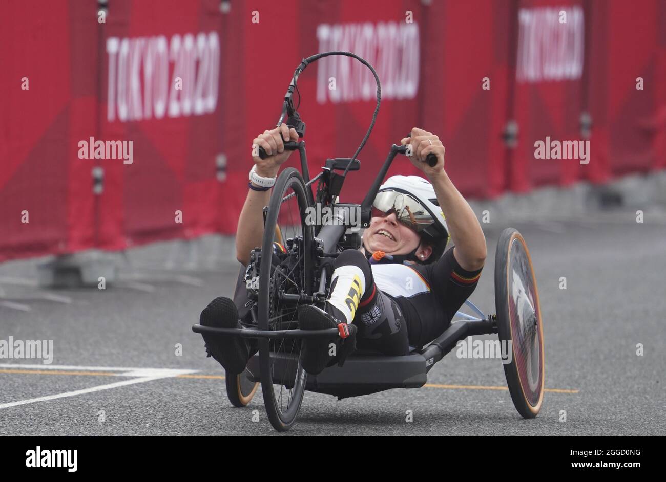 Oyama, Japan. August 2021. Paralympics: Paralympics, Frauen, Zeitfahren, Fuji International Speedway. Annika Zeyen (Deutschland) auf der Strecke. Kredit: Marcus Brandt/dpa/Alamy Live Nachrichten Stockfoto