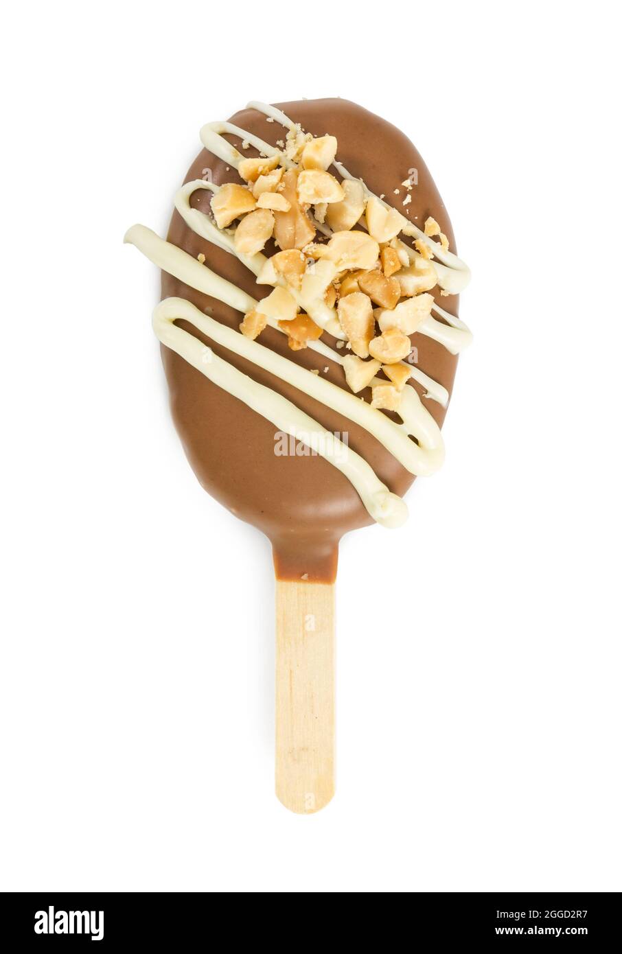 Schokoladenkuchen knallt in Eisform isoliert auf weißem Hintergrund Stockfoto