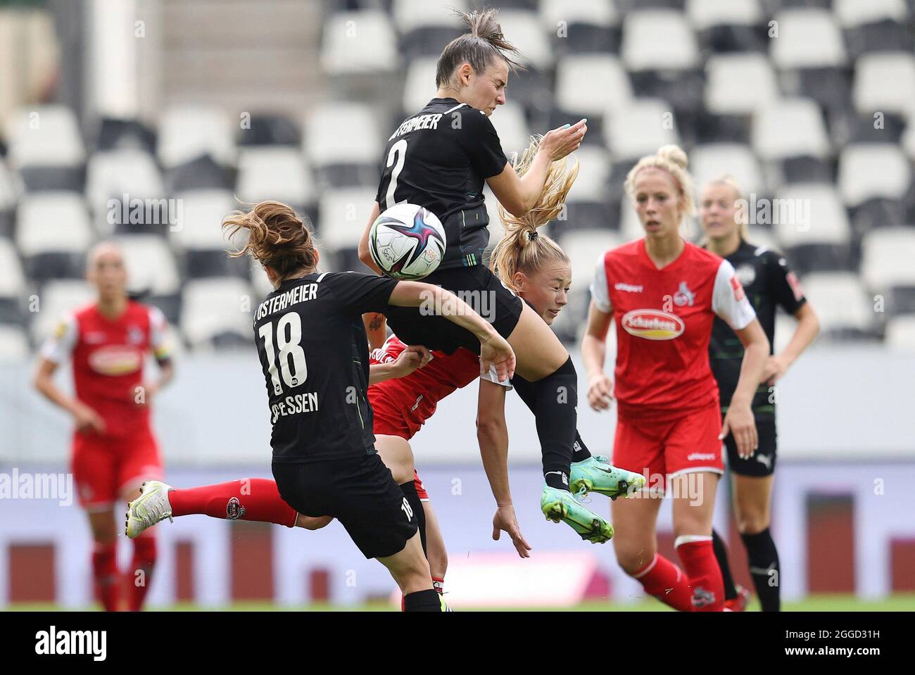 firo: 08/28/2021 Fuvuball: Fußball: 1. Bundesliga, Saison 2021/2022 Frauen, Damen Flyeralarm Buli SGS Essen - 1.FC kV? ln, Köln 1: 1 Duelle, Selina Ostermeier, Nr. 2, SGS Stockfoto