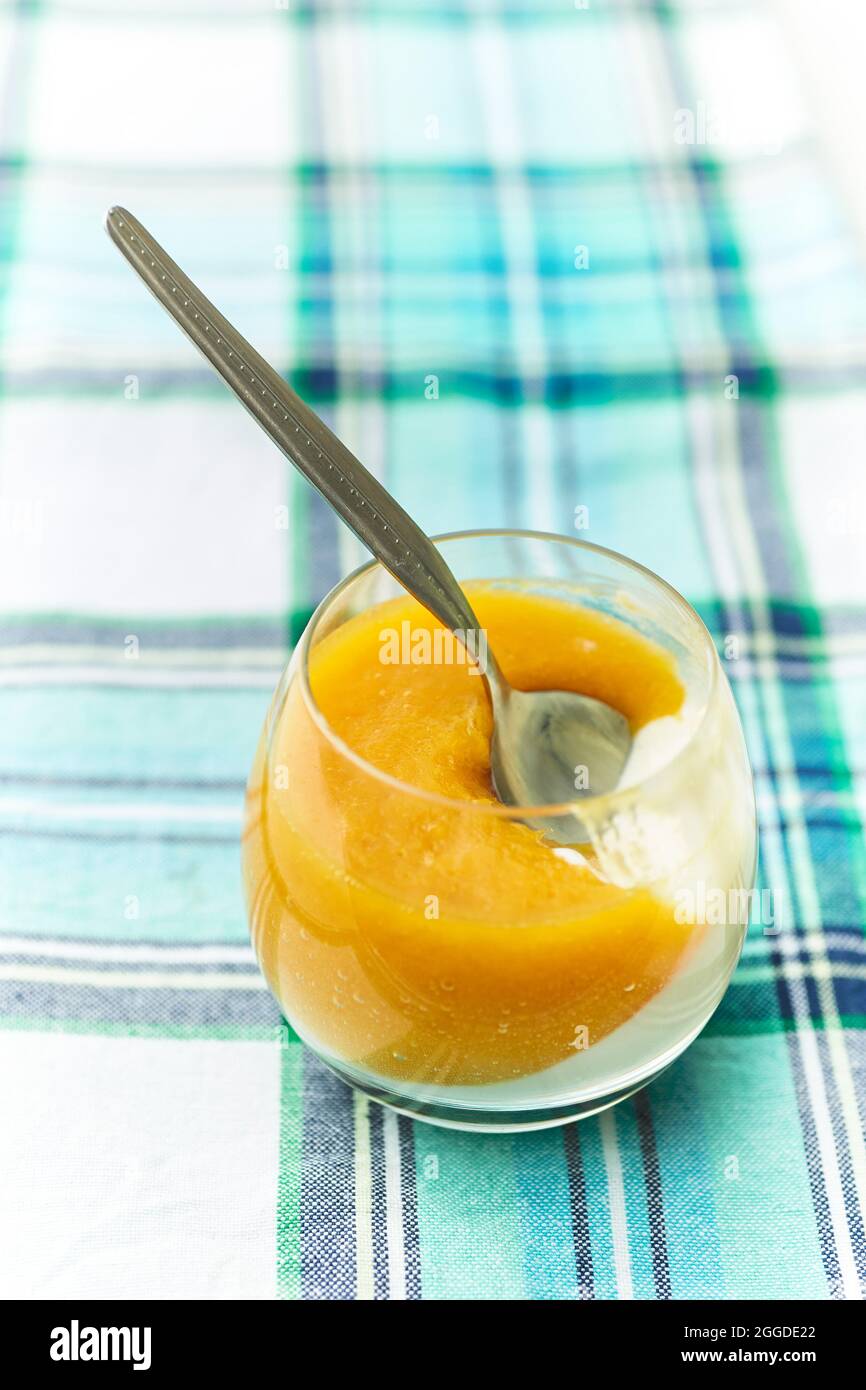 Mangos panna cotta, Italien, Europa Stockfoto