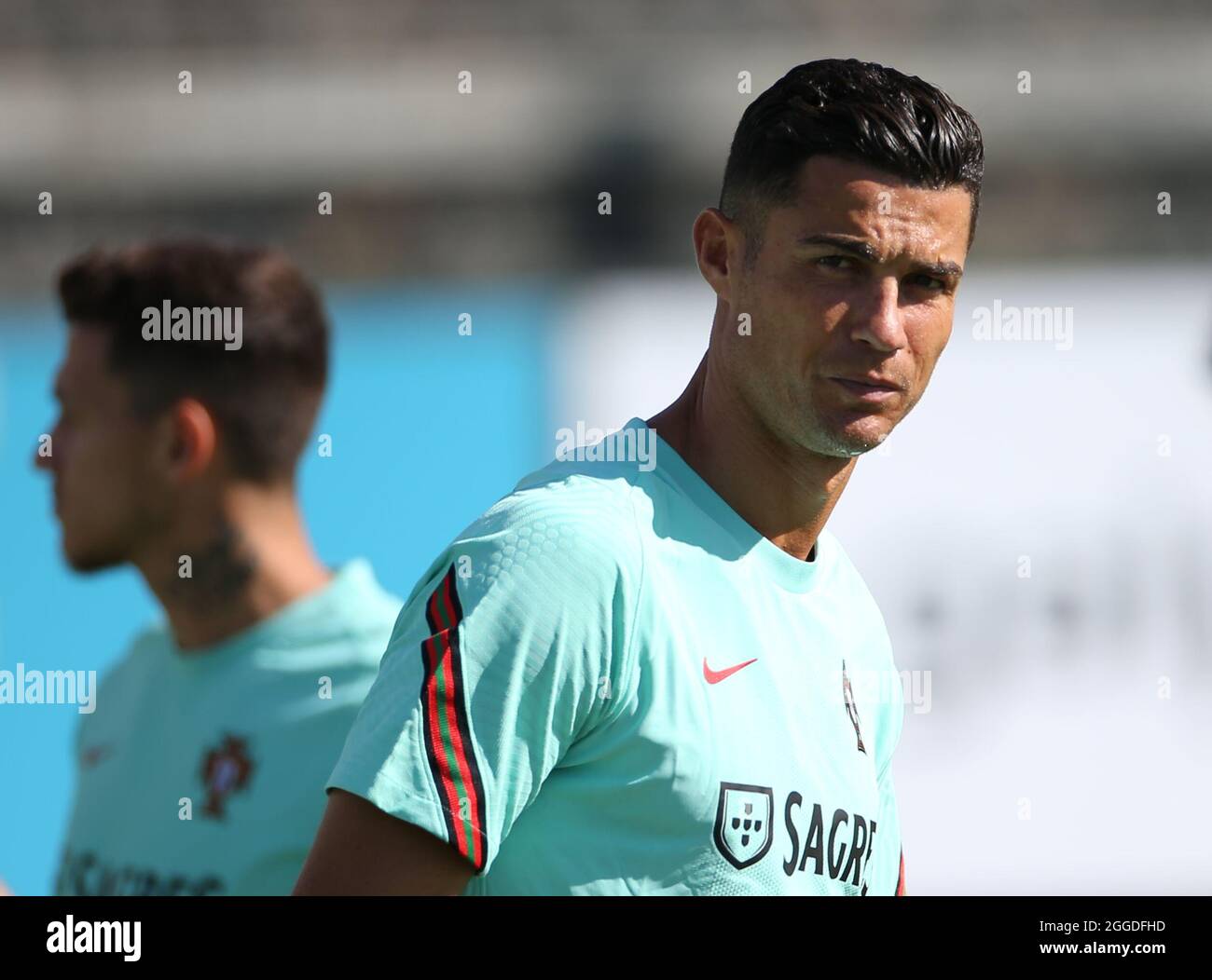 Lissabon, Portugal. August 202. Cristiano Ronaldo während des Trainings mit der portugiesischen Nationalmannschaft in Cidade do Futebol (City of Football), Lissabon, Portugal, vor dem Spiel Portugal gegen Irland morgen für die FIFA Fußball-Europameisterschaft Katar 2022. Quelle: Isabel Infantes/Alamy Live News Stockfoto