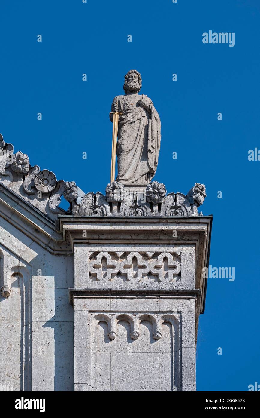Figur eines heiligen mit Schwert, St. Ludwig, Ludwigskirche von 1844, München, Oberbayern, Bayern, Deutschland Stockfoto