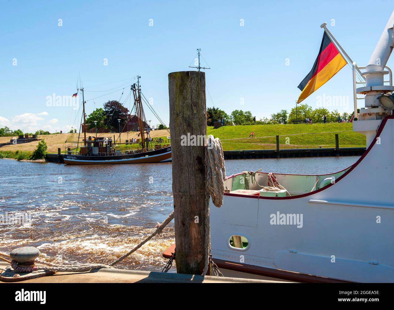 Deutschland im Hafen von Greetsiel, Krummhoern, Ostfriesland, Niedersachsen, Nordsee, Deutschland Stockfoto