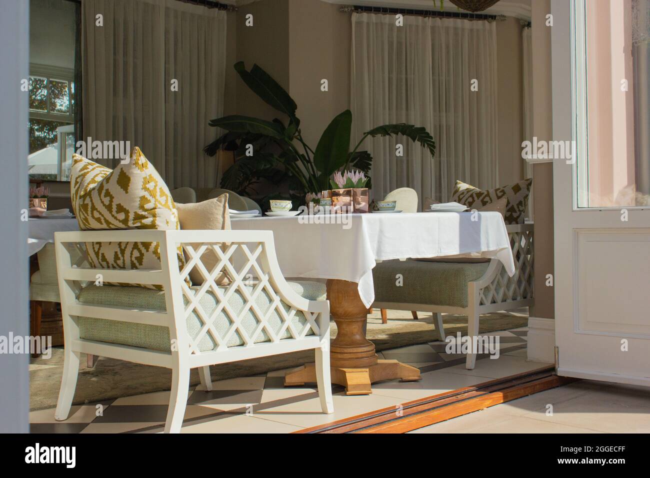 Nachmittagstee im Belmond Mount Nelson Hotel in Kapstadt, Südafrika Stockfoto