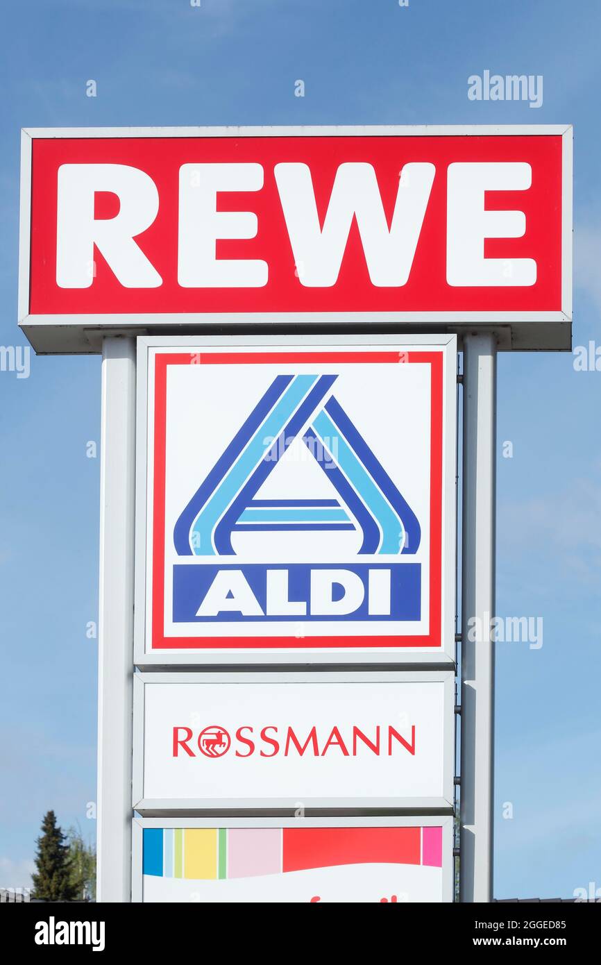 Logos, REWE, Aldi Nord, Discounter, Deutschland Stockfoto