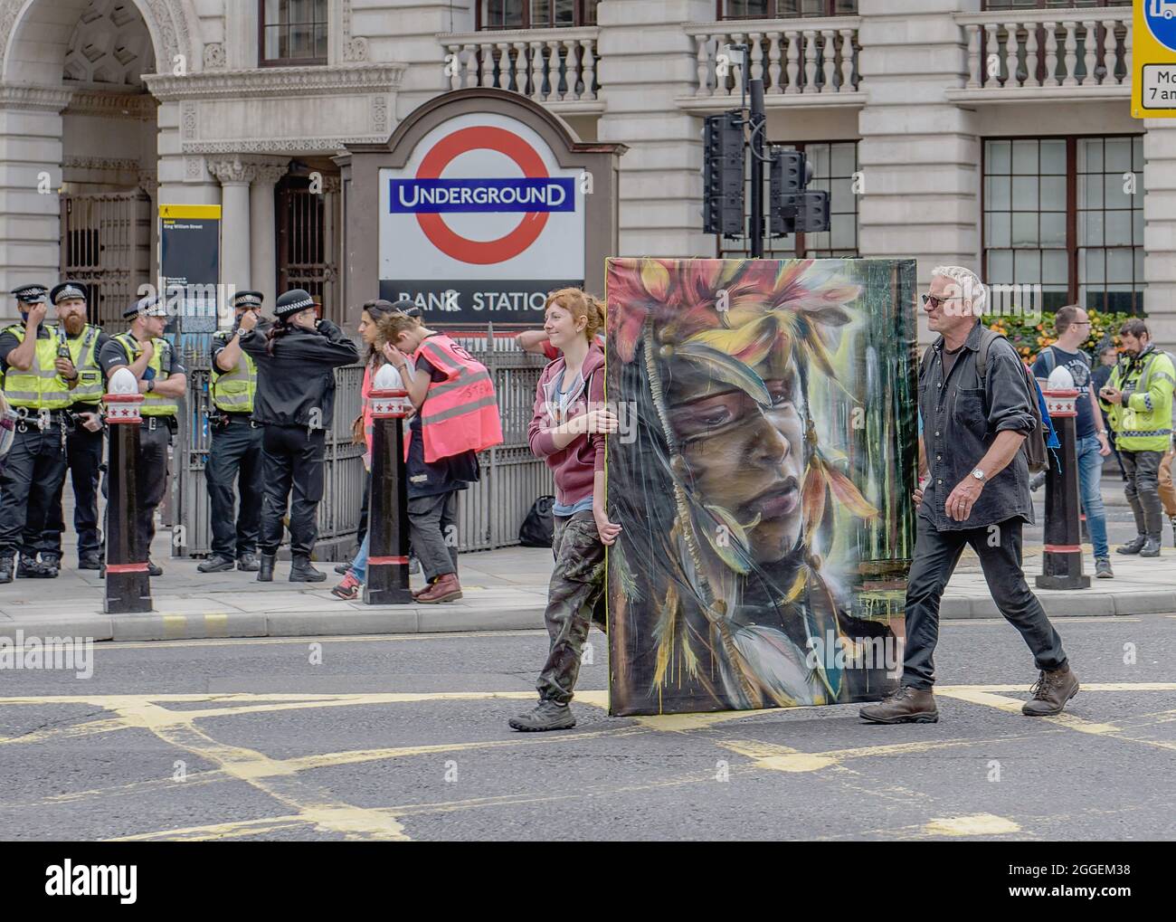 England, London, Aussterben Rebellion Demonstranten vor der Bank of England. Stockfoto